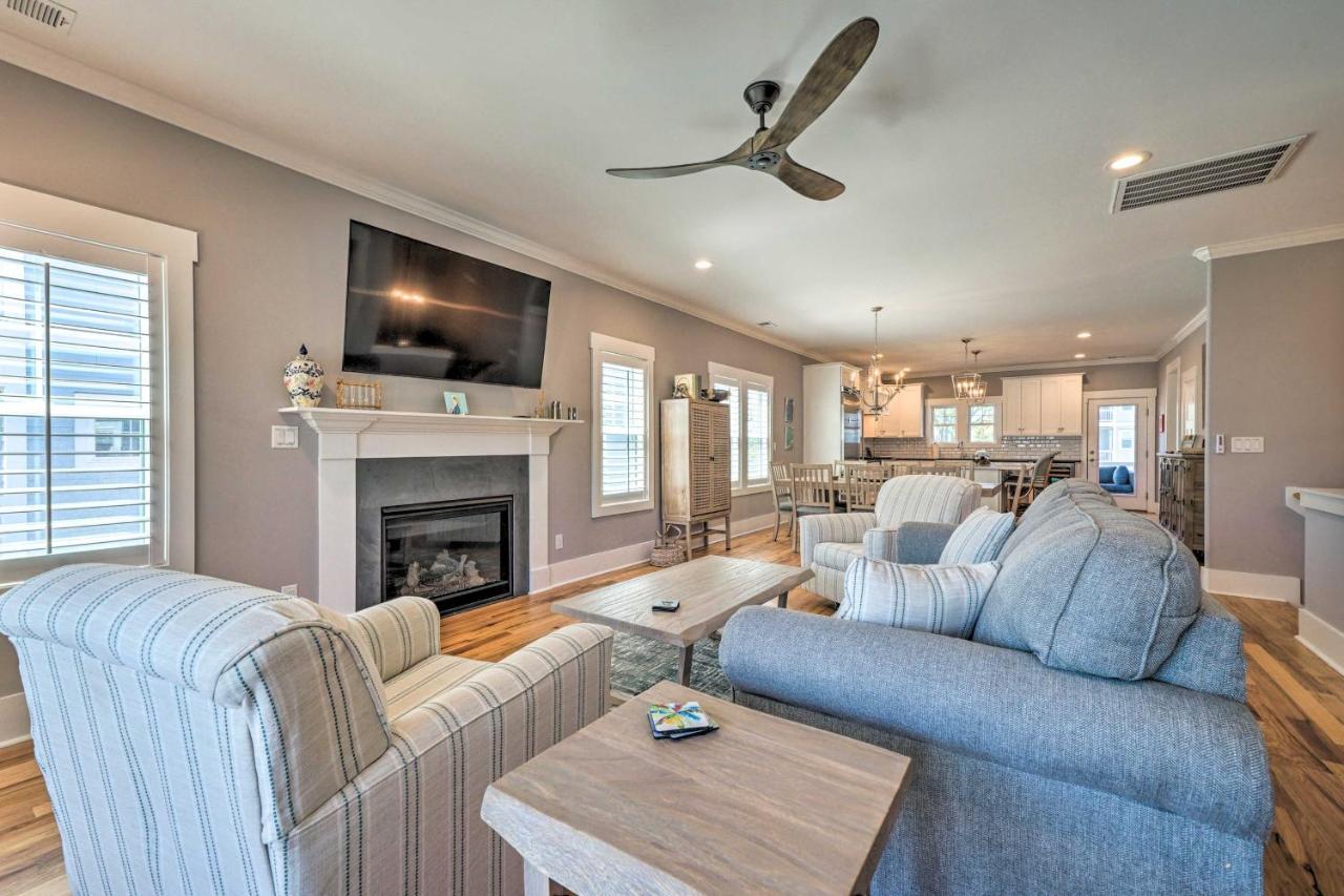 Bright Coastal Abode With Porch And Beach Access! Carolina Beach Exterior foto